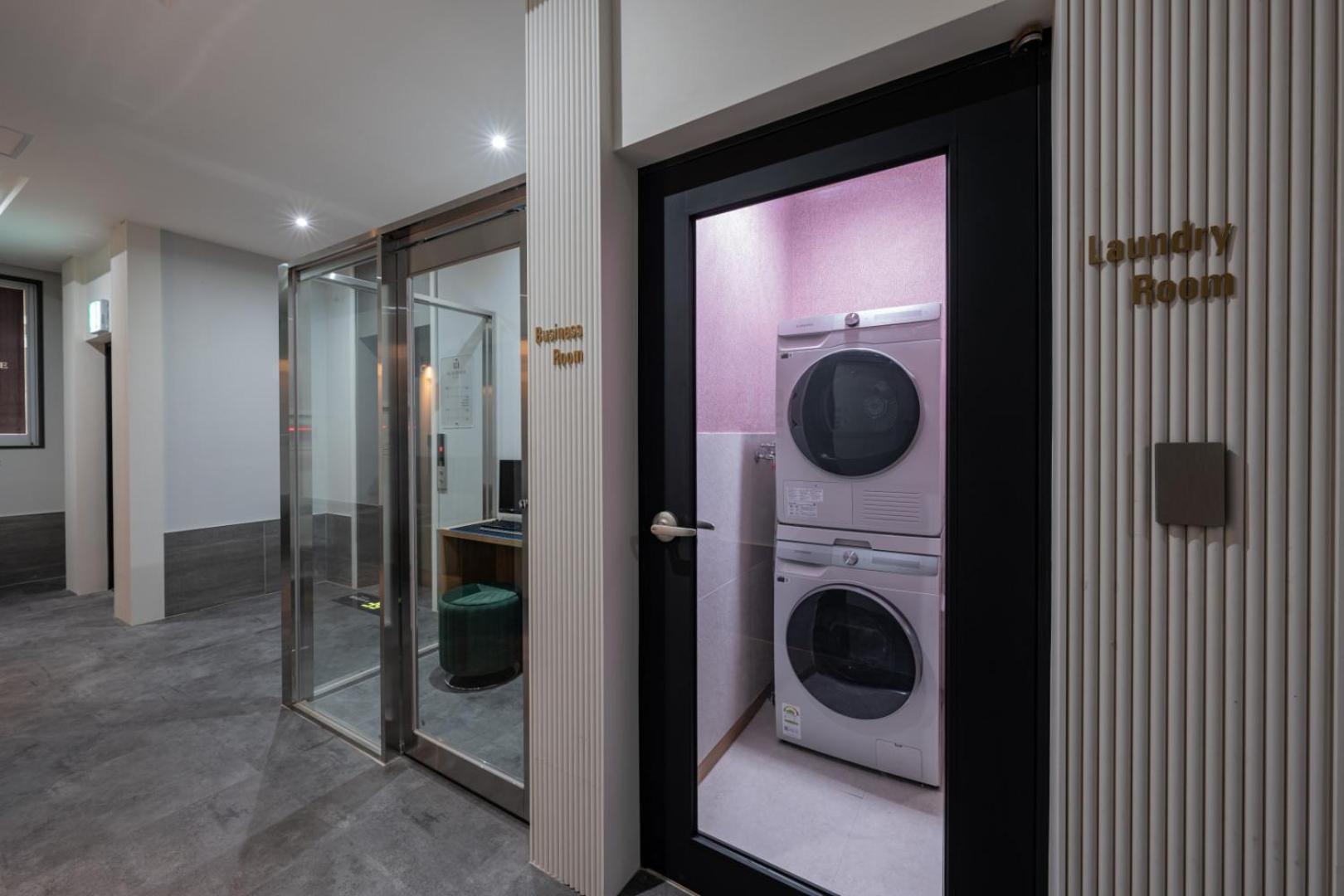 H-Avenue Hotel Munhyeon 부산광역시 외부 사진