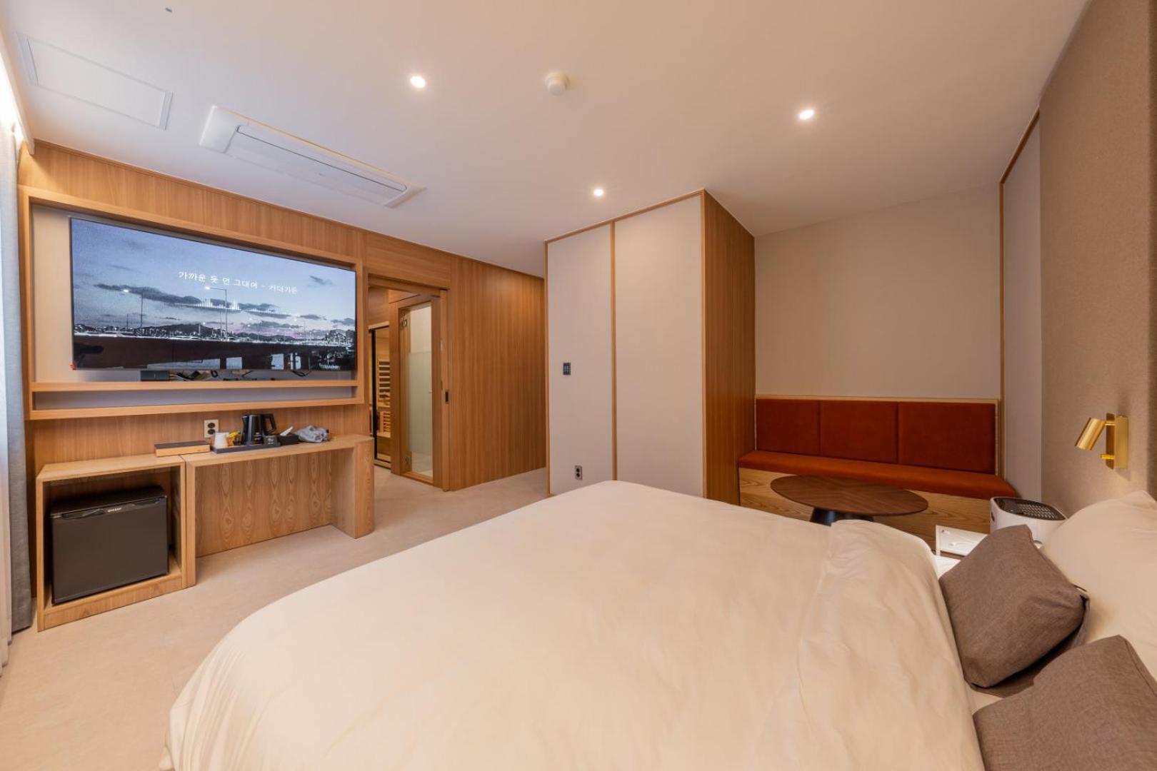 H-Avenue Hotel Munhyeon 부산광역시 외부 사진